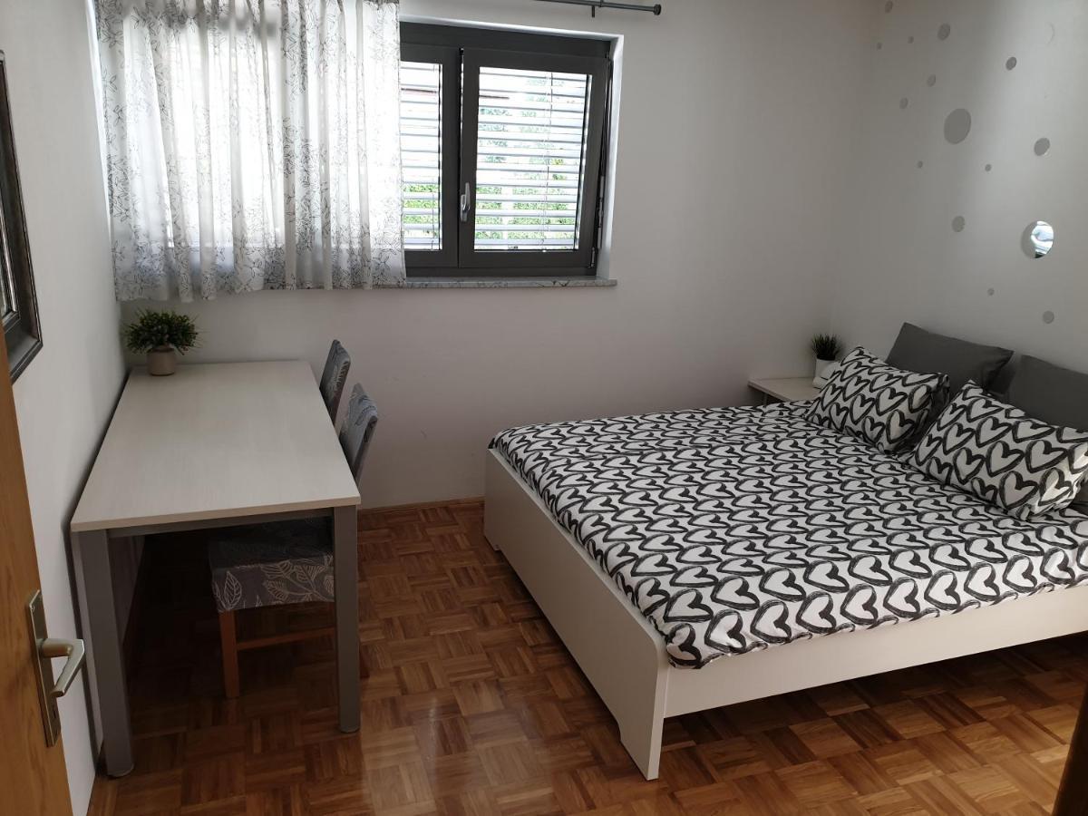 Apartment Emma Ljubljana - Free Parking, Ac, Wifi エクステリア 写真