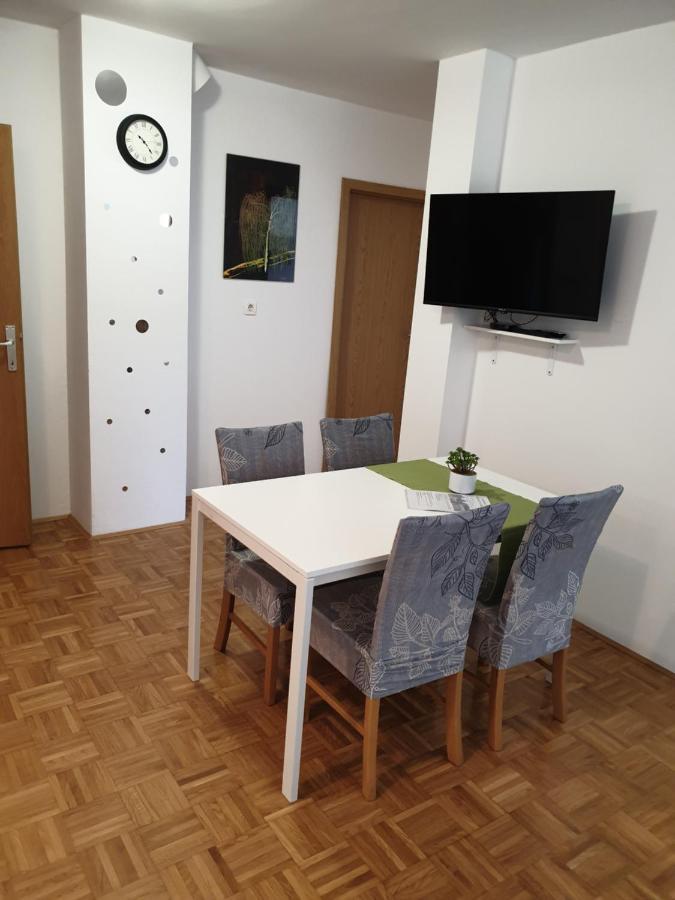 Apartment Emma Ljubljana - Free Parking, Ac, Wifi エクステリア 写真