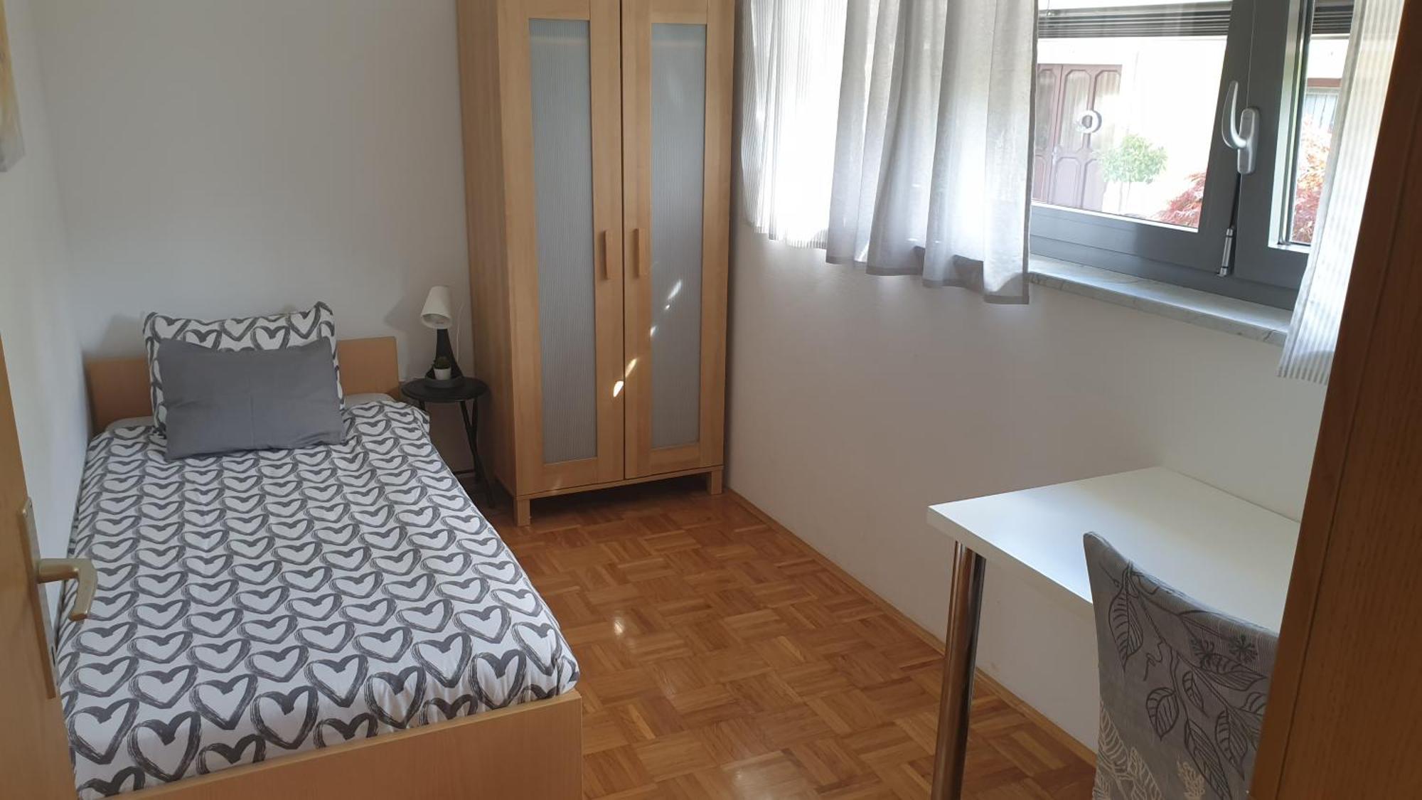 Apartment Emma Ljubljana - Free Parking, Ac, Wifi エクステリア 写真