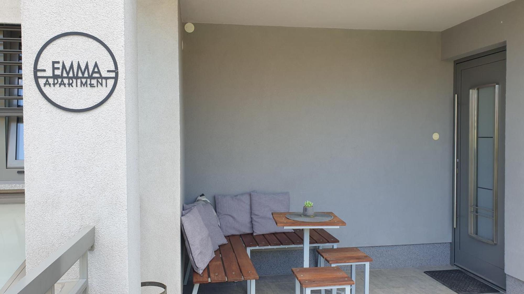 Apartment Emma Ljubljana - Free Parking, Ac, Wifi エクステリア 写真
